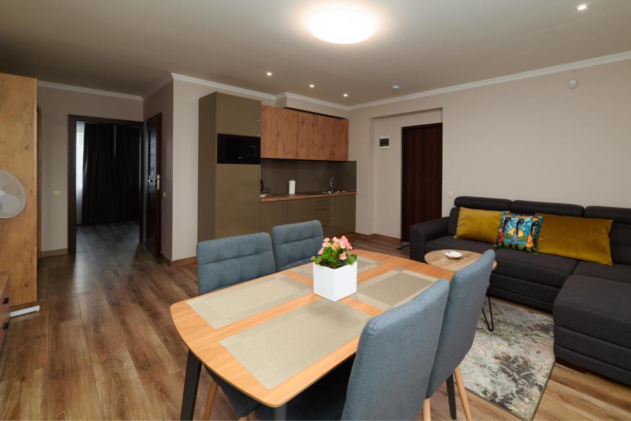 Tako Apartments Klaipėda Exteriör bild